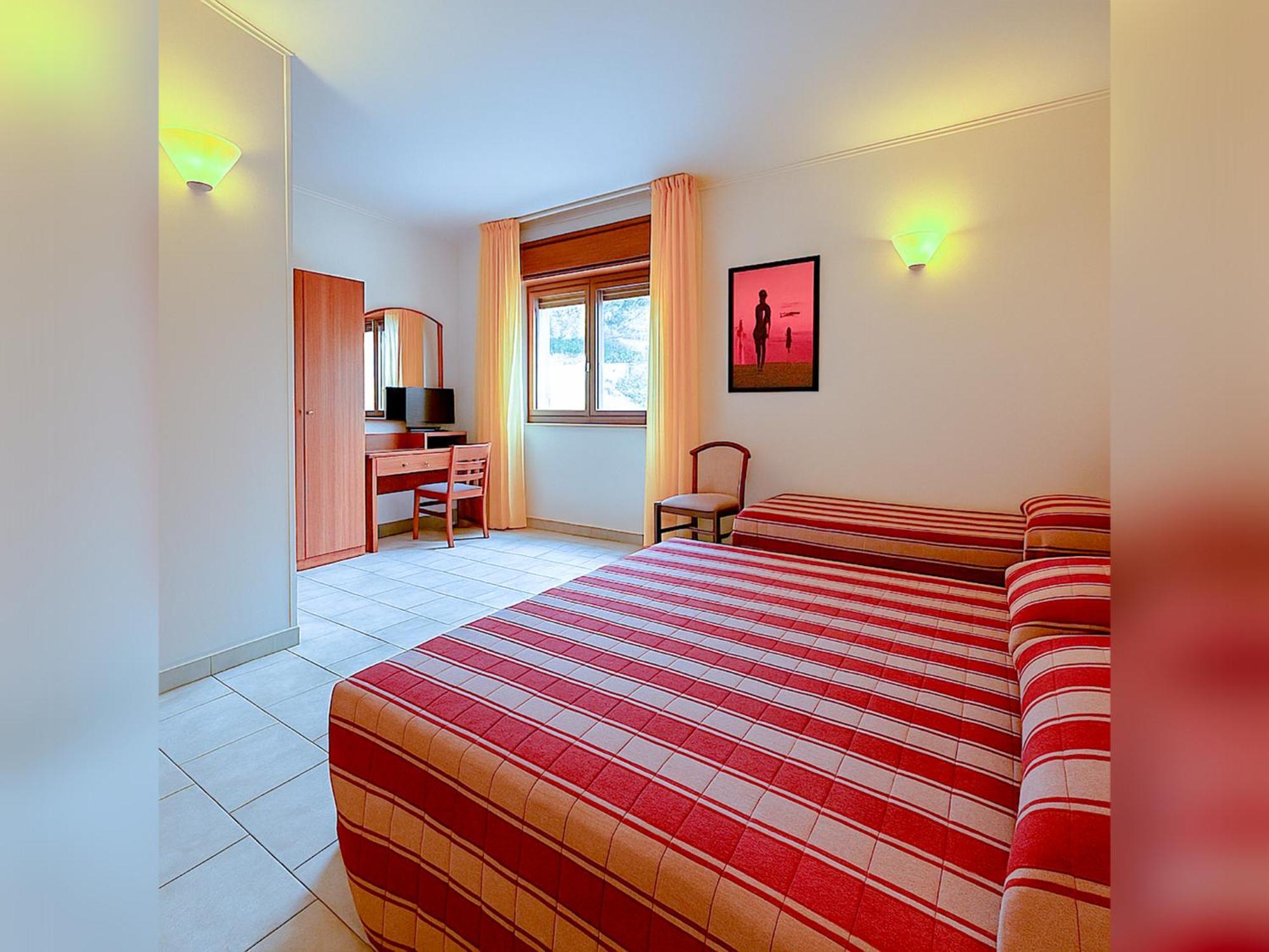 Hotel E Appartamenti La Solaria 산 조반니 로톤도 외부 사진